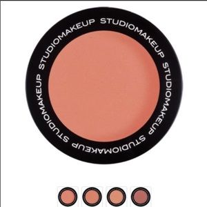 Studio Makeup Blush+FREE Highlighter